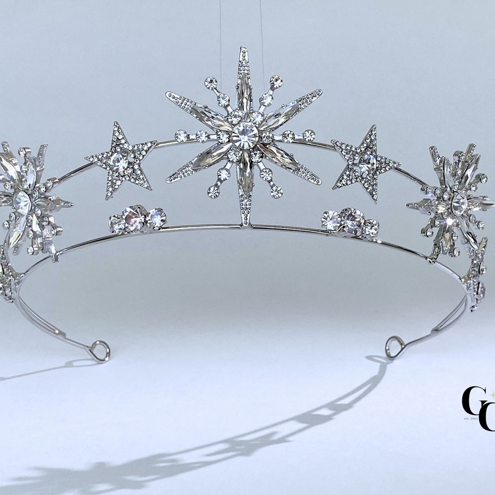 Elegant Silver Starburst Tiara, birthday crown, wedding headband - Picture 2 of 3
